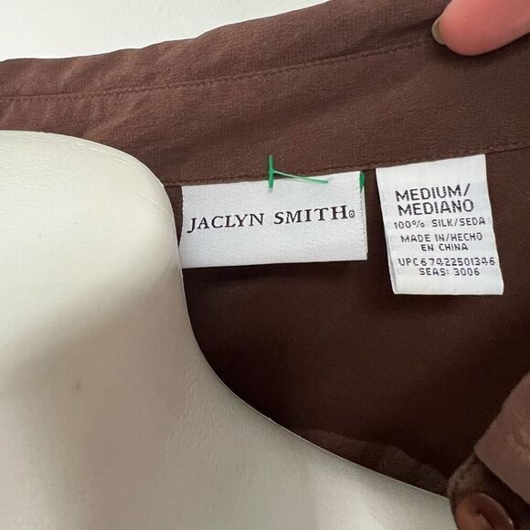 Y2K Jaclyn Smith 100% silk chocolate brownbutton down tank top - Picture 5 of 11